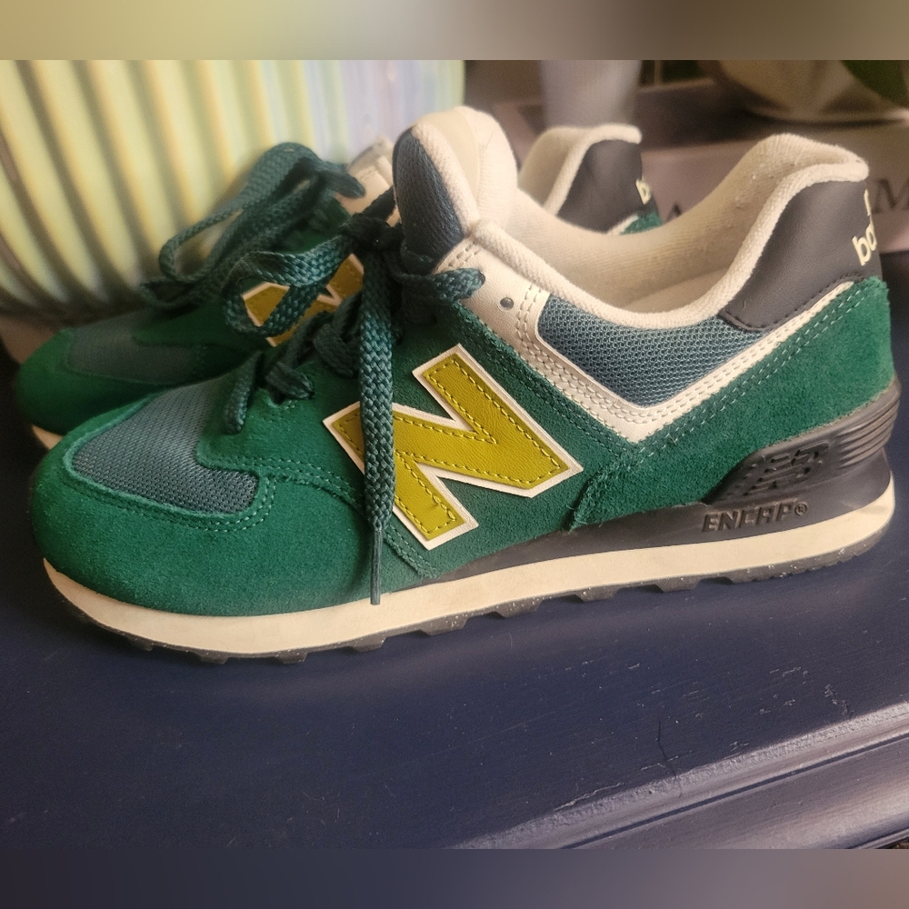 New Balance 574 Marsh Green New Spruce Sneakers - Picture 3 of 8